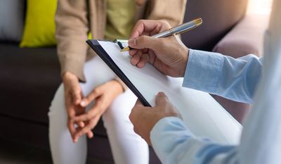 Link to: https://arnicacounselling.com/programs/low-cost-counselling-adults-18-years